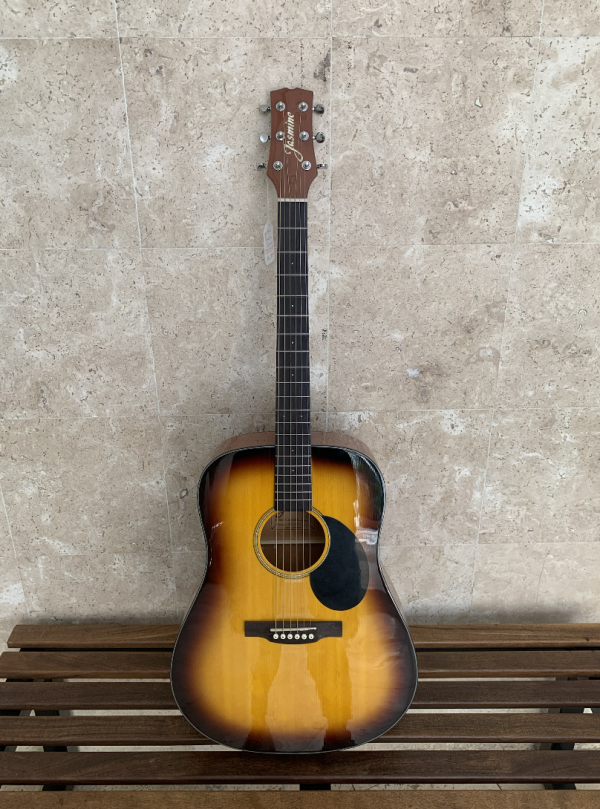 GUITARRA JASMINE ACUSTICA CON FUNDA SENCILLA For Sale